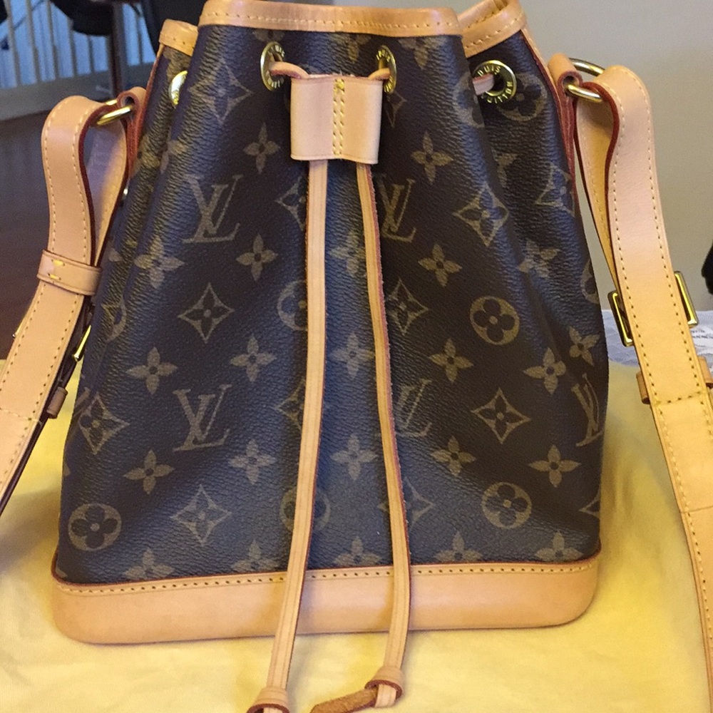 Louis Vuitton Noe BB Like New